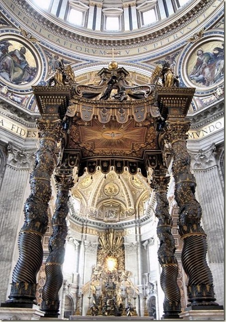 Altar com Pálio, Colunas de Bernini, Basílica de São Pedro, Vaticano, Roma