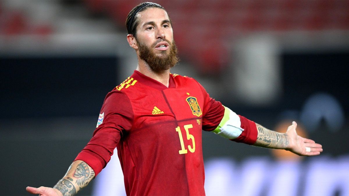 Sergio Ramos se retira de "La Roja", al no ser tomado en cuenta por el entrenador