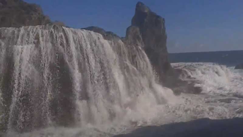 Air Terjun di Lombok Barat