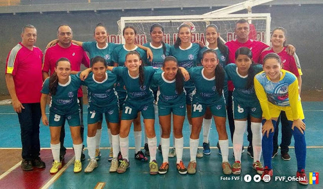 Raúl Leoni (Biruaca) viaja a Biscocuy para partido de ida de 4tos de la liga futsal femenina.