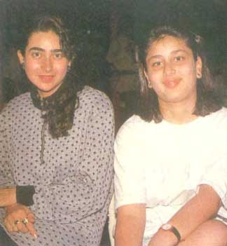 Rare Pictures of Teenage Karishma and Little Bebo kareena