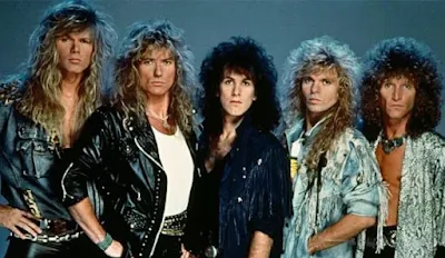 Whitesnake, banda de hard rock britânica liderada por David Coverdale