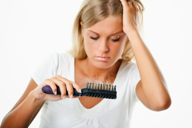 9 Tips Cara Mengatasi Rambut Rontok Anda Secara Alami