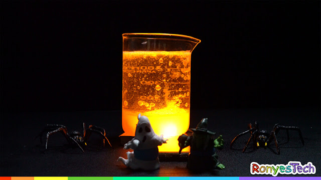 Spooky Halloween lava lamp