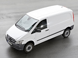 2011 White Mercedes-Benz Vito Top View