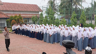 Bhabinkamtibmas Polsek Petir Memberikan Penyuluhan dan Edukasi Tentang Kenakalan Remaja