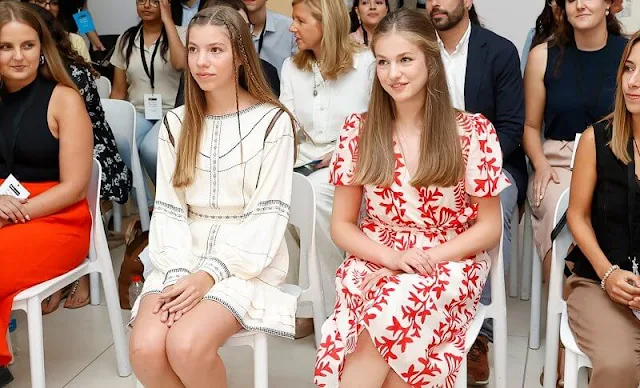 Crown Princess Leonor wore a printed cotton dress by Mango. Infanta Sofia wore an eco friendly viscose dress by Claudie Pierlot