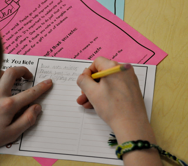 Everything students will need to write thoughtful thank you notes is included!