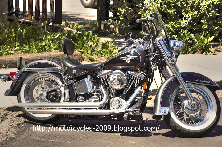 Harley Davidson free wallpapers 3 Harley Davidson Heritage Softail