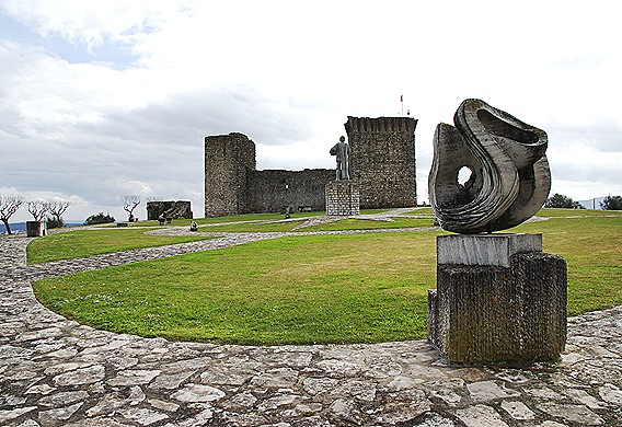 Ourém - Castelo - praça d. nuno álvares pereira