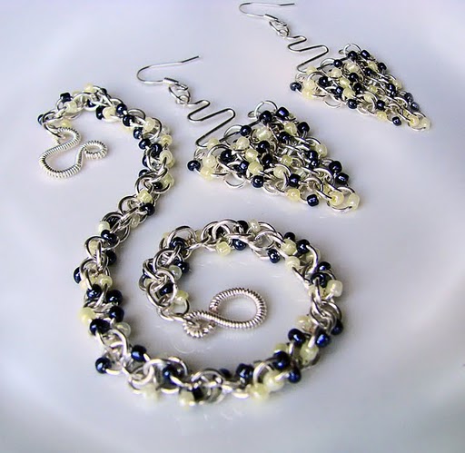 chainmail necklace and earrings 