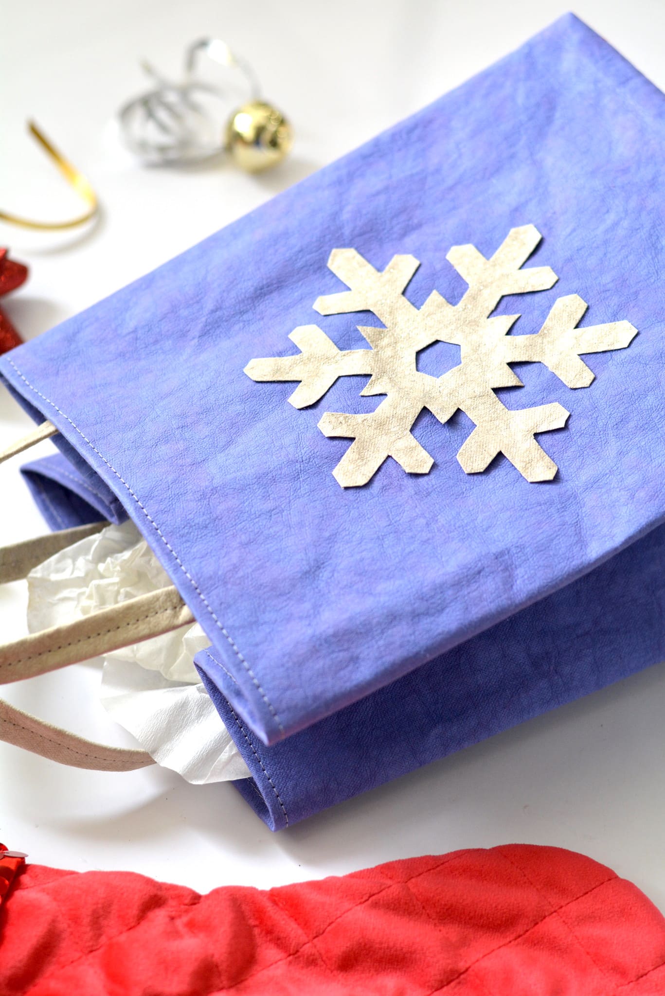 Elegant DIY Gift Bag Tutorial