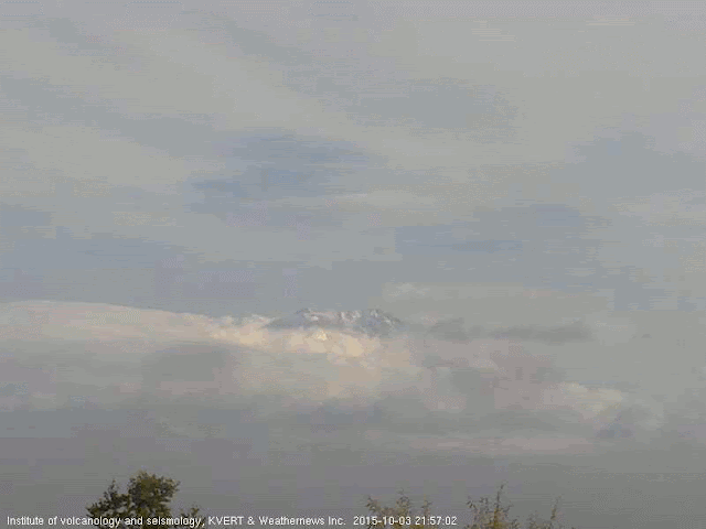 Effondrement de dôme de lave sur le volcan Sheveluch, 04 octobre 2015