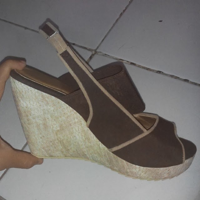 Inspirasi modis pembahasan model sandal tentang  21+ Model Sandal Wanita Cibaduyut, Konsep Baru!