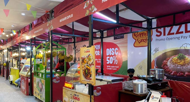 Berapa Gaji Jaga Stand Makanan dan Minuman?