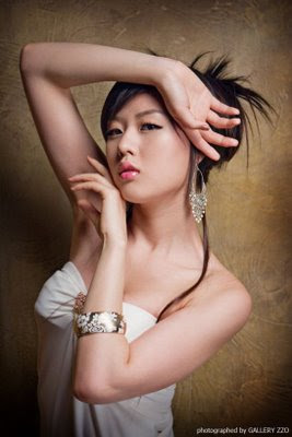 Korean model and race queen - Hwang Mi Hee 