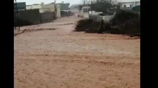 Karaköprü’de sel suları köyü aldı götürdü