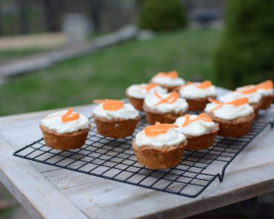 Carrot Cake ♥ KitchenParade.com. Mixed in the food processor, baked in many shapes and sizes.