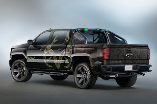 Chevrolet Silverado 1500 High Country Realtree Bone Collector Concept Crew Cab (2016) Rear Side