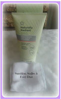 http://www.sunshinesmilesfairydust.co.uk/2015/11/review-naturally-radiant-brightening.html?m=0