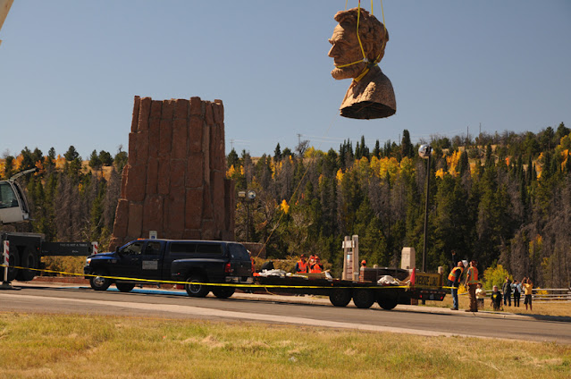 Lincoln bust being returned to summit