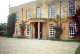 Luckington Court - Longbourn Photo © Paul Ashwin