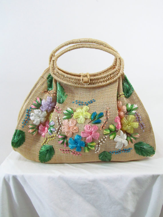 https://www.etsy.com/listing/199161243/vintage-straw-floral-boho-beach-bag?ga_order=most_relevant&ga_search_type=vintage&ga_view_type=gallery&ga_search_query=straw%20bags&ref=sr_gallery_39