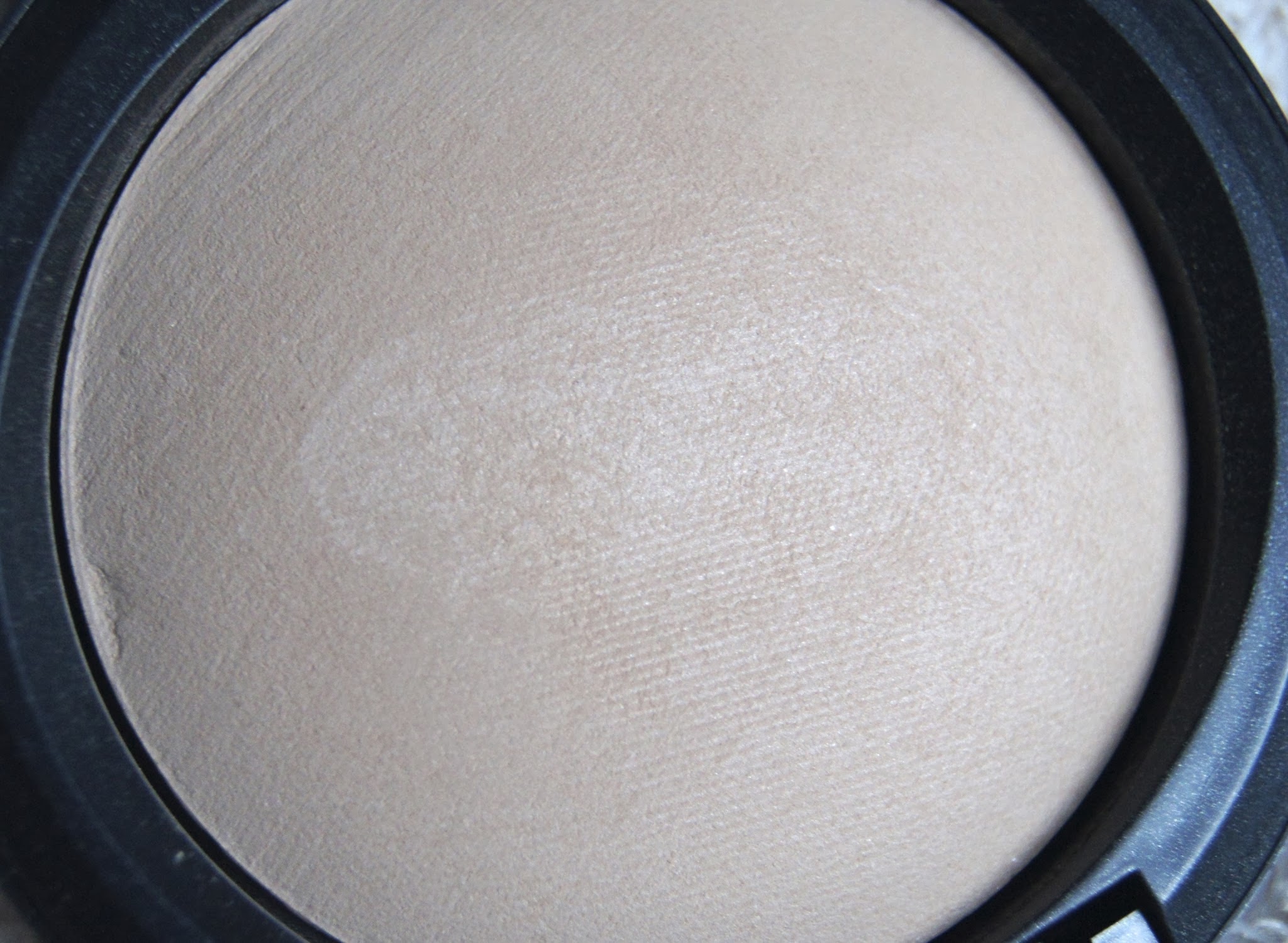 mac mineralize skinfinish natural review