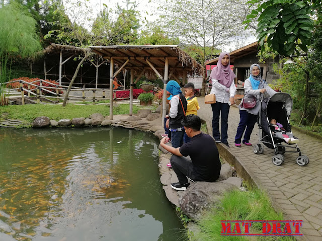 Bercuti Bandung Floating Market Kota Mini Lembang