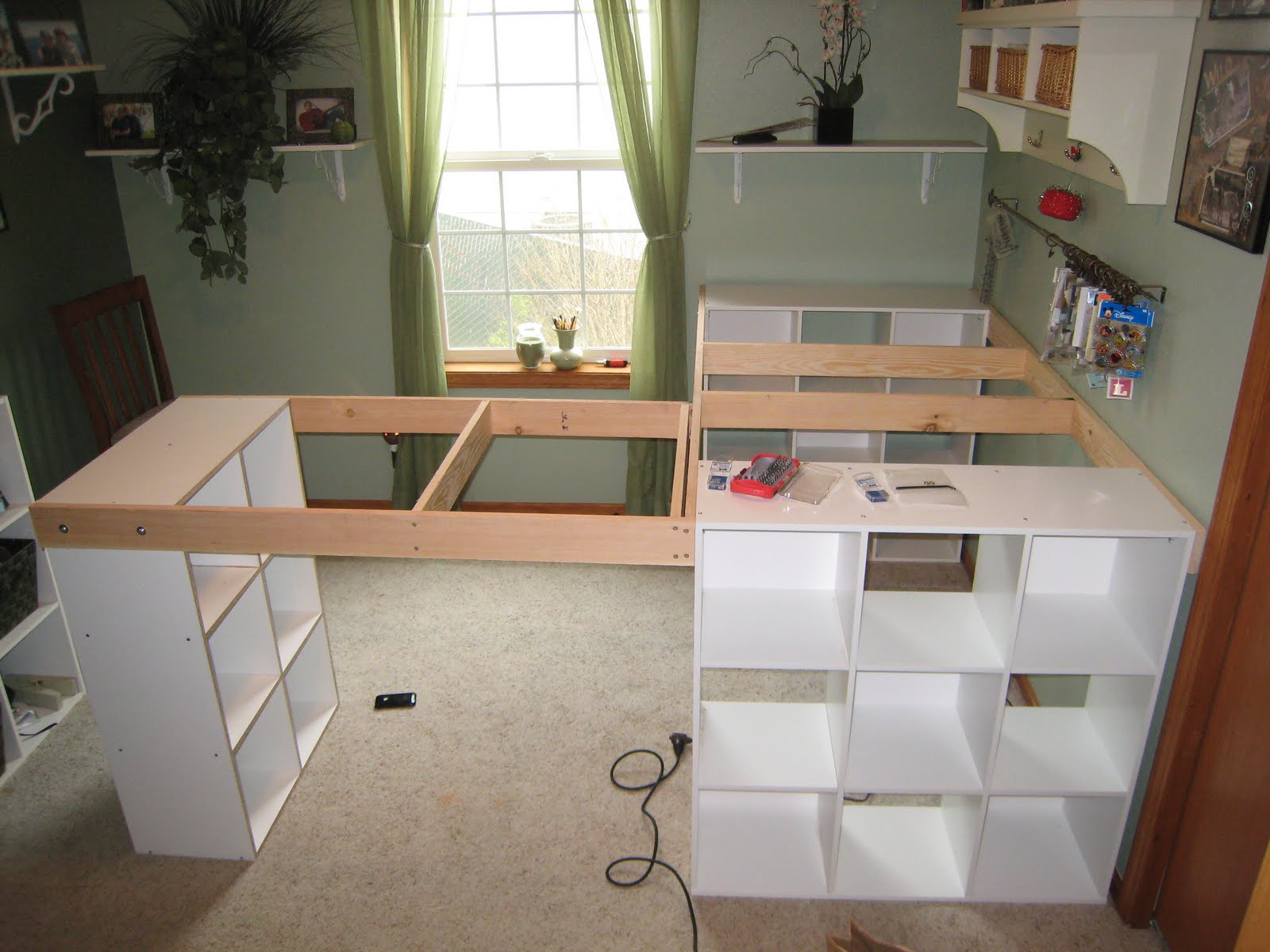 Build+A+Craft+Table DO IT YOURSELF WHITE CRAFT DESK: HOW TO BUILD A 