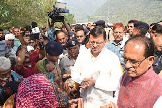 MP CM visit to accident place Damta Uttarkashi