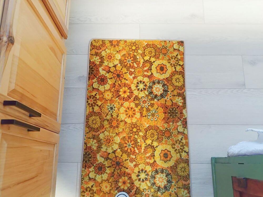 How to Make Your Own Throw Rugs