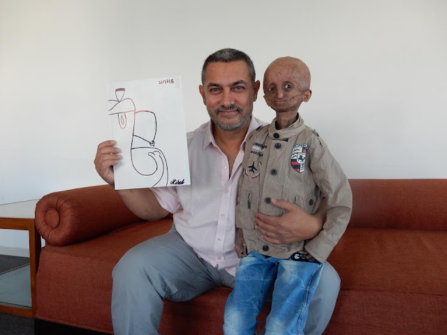 Aamir Khan meets fan suffering from progeria, receives special gift