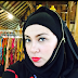 Melly Goeslow Dengan Fesyen Hijab Trendy Dan Eksentrik