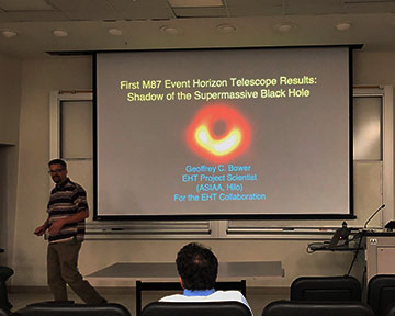 Geoffrey Bower, EHT Project Scientist, presents at the UCI Physics Colloquium (Source: Palmia Observatory)