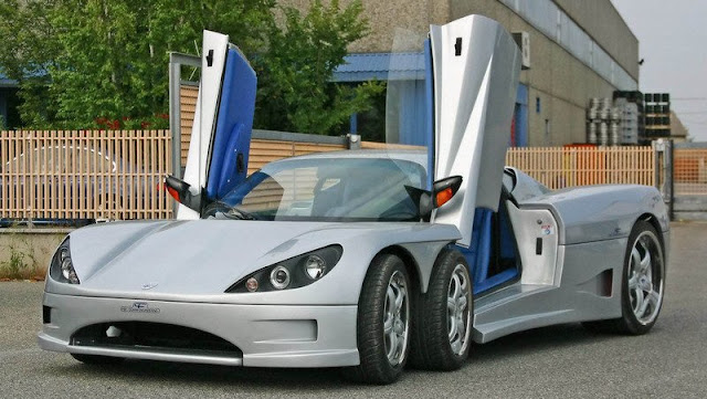 6 wheeler supercar