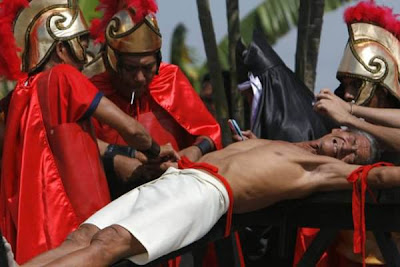 crucification in Philippines