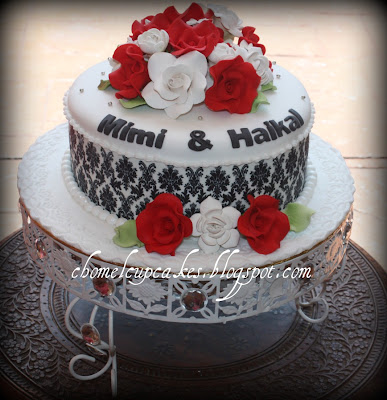 Damask Wedding Cake Nurie