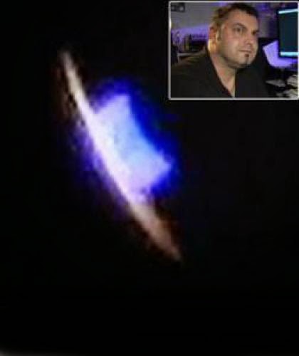 Glowing Ufo Over Melbourne Australia Photo Up Close Sept 18 2012