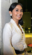 Ayu Laksmi (lahir di Singaraja, Bali, 25 November 1967) adalah penyanyi, .