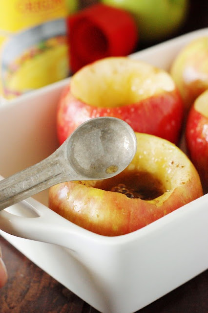 How to Make Honey-Baked Apples Image