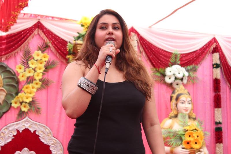 Namitha at JS Paradise Family Marriage Hall Launch Stills wallpapers