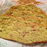 Pão de curgete, queijo e presunto 