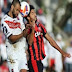 ESPORTE / Vitória vence o Paraná entra no G4 e torce contra o Bahia