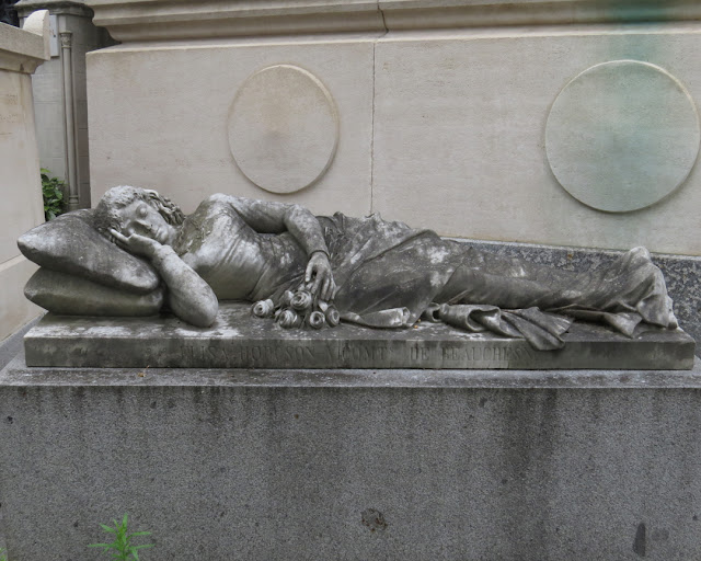 Grave of Élisa Hodgson, Cimetière du Père-Lachaise, Paris