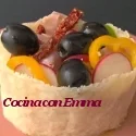 Parmesano relleno de ensalada