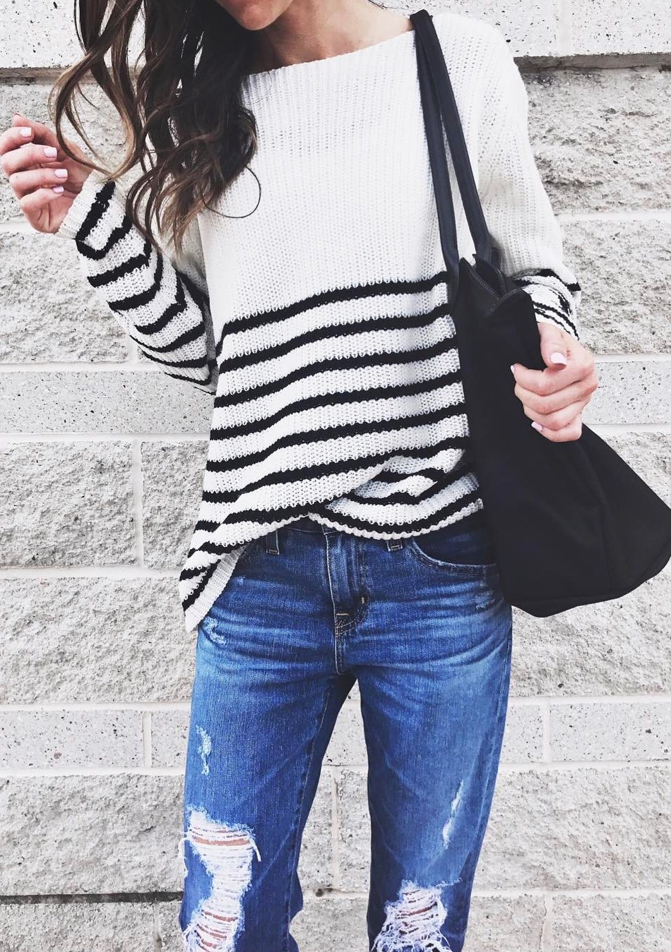 winter trends / stripped sweater + ripped jeans + bag