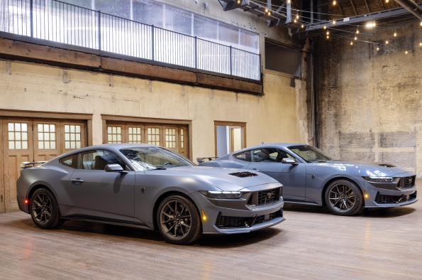 Ford ofrece una película transparente mate para personalizar el  Ford Mustang 2024