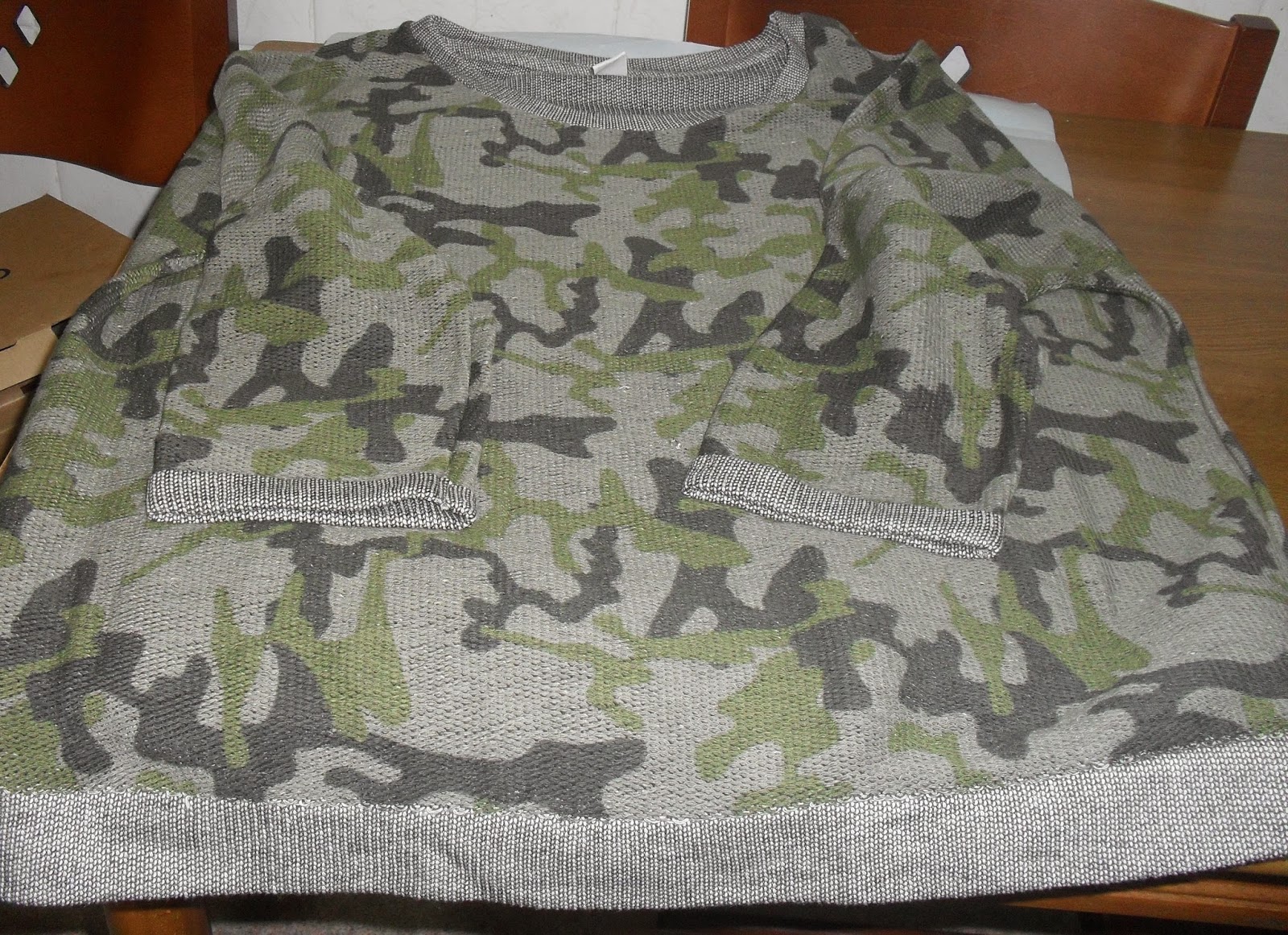 Cuando te sigue gustando el maquillaje a los 50: Rebajas de ropa y