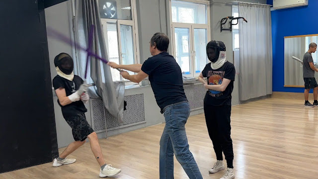 Обучение фехтованию японским мечом в школе кендзюцу Katana Club - защита и немедленный ответ